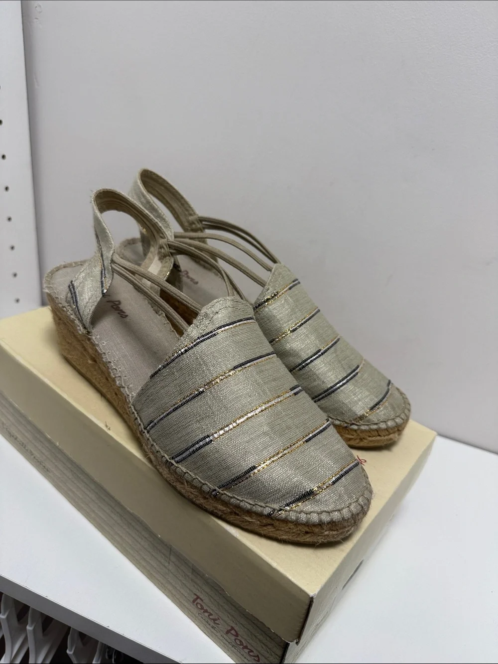 Espadrille Slingback Wedge in Light green with Metallic Stripes, elastic straps
